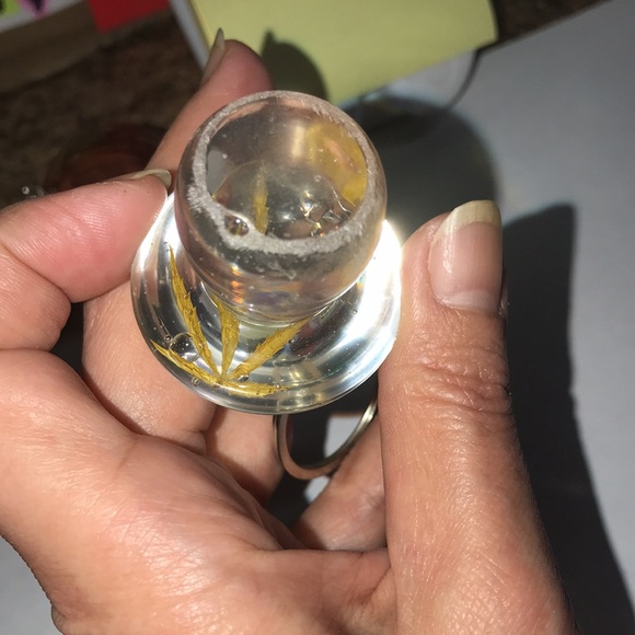 Mini Mushroom 🍄 Keychain with my favorite leaf 🍃 - Picture 5 of 5